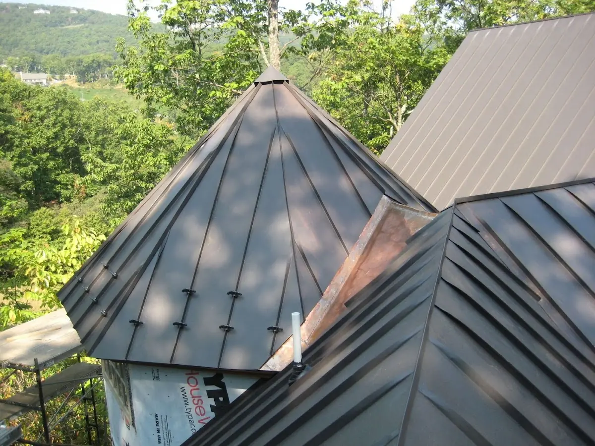 Professional Roof Tarp Installation by Craftsman Roofing in White Stone